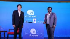 [Left] Wellysis CTO Rick Hongryul Kim and [Right] Dozee CTO Gaurav Parchani pose beside the new Dozee Pro EX